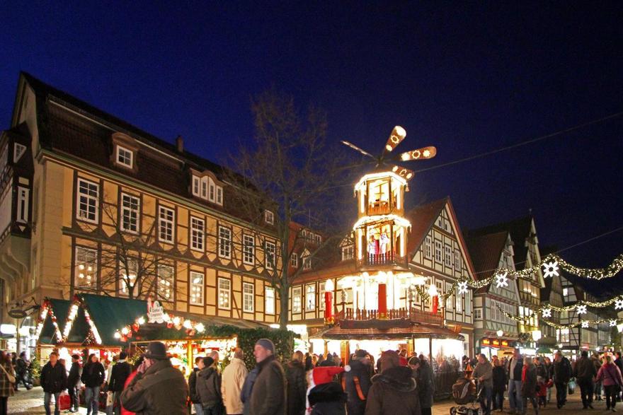 Celler Weihnachtsmarkt und Lichterparade 2024